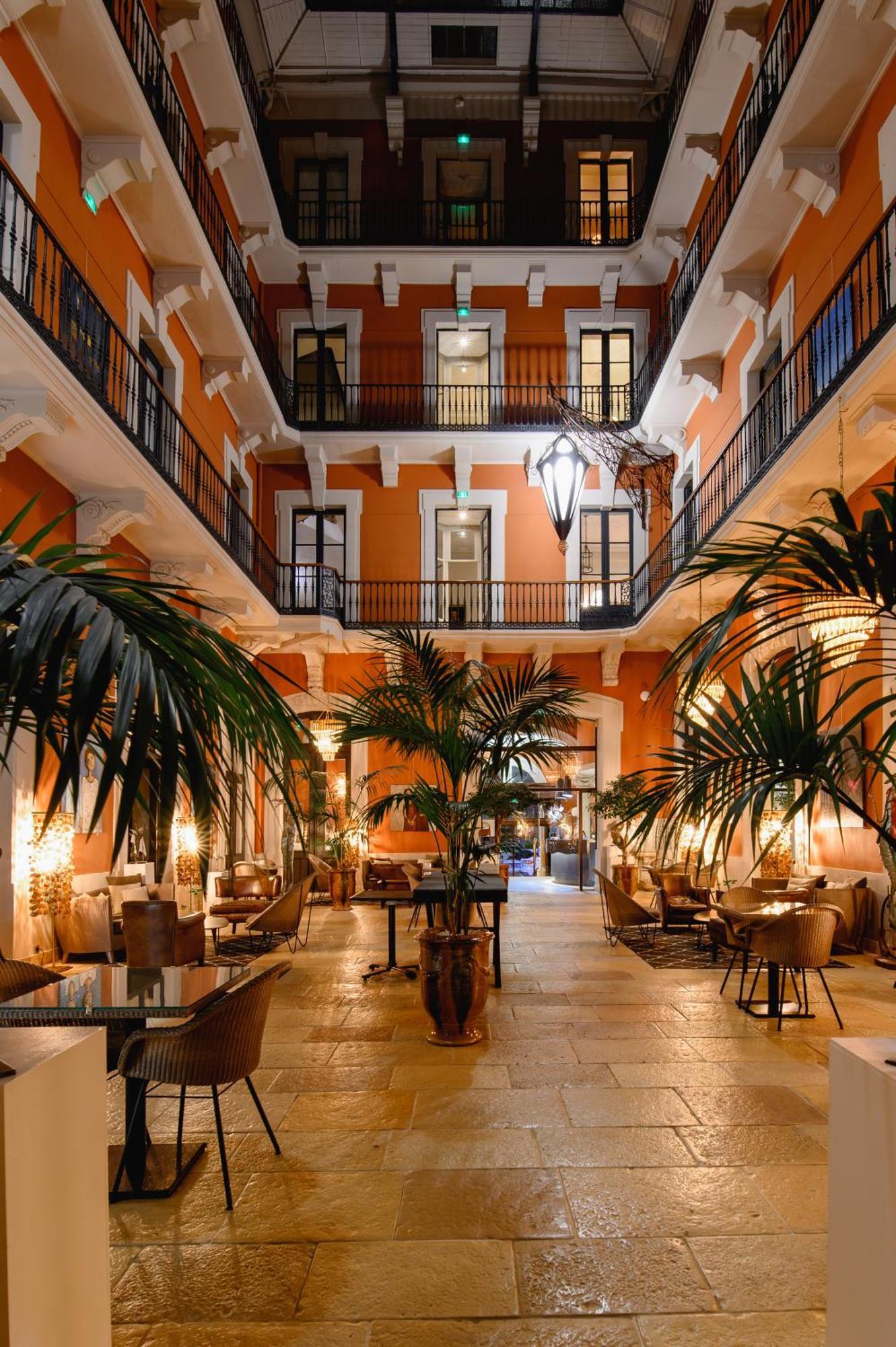 Le Grand Hotel Sète Esterno foto